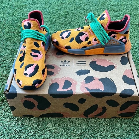 Adidas NMD Human Race X Pharrell Sample